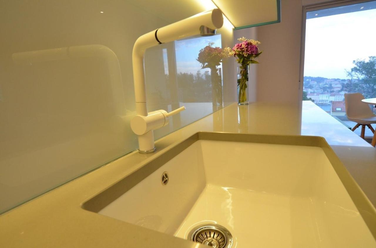 Beautiful View Apartment With Garage Space Mali Lošinj Esterno foto