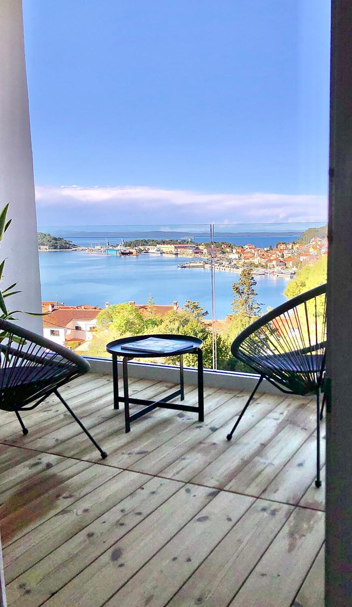 Beautiful View Apartment With Garage Space Mali Lošinj Esterno foto